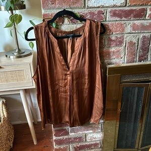 Banana Republic Sleeveless top - size XL